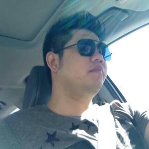 Meet your Posher, Hoang